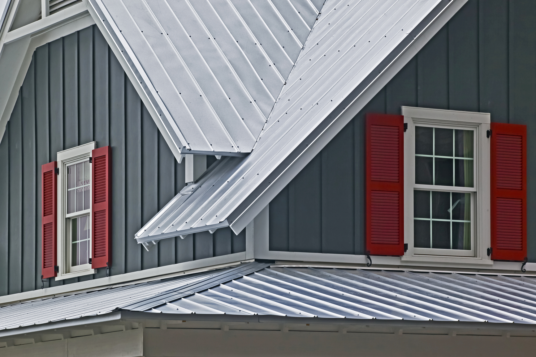 Grays Harbor County Metal Roofing Contractor - Gutter Cleaning.